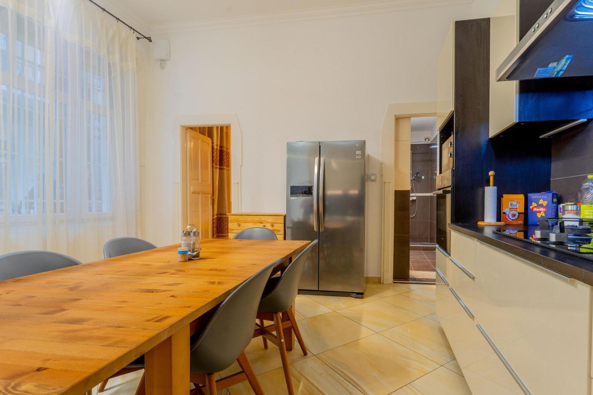 Apartment Efad Lux 2